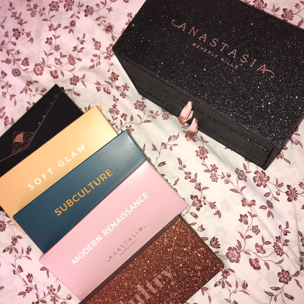 Anastasia Beverly hill palettes
